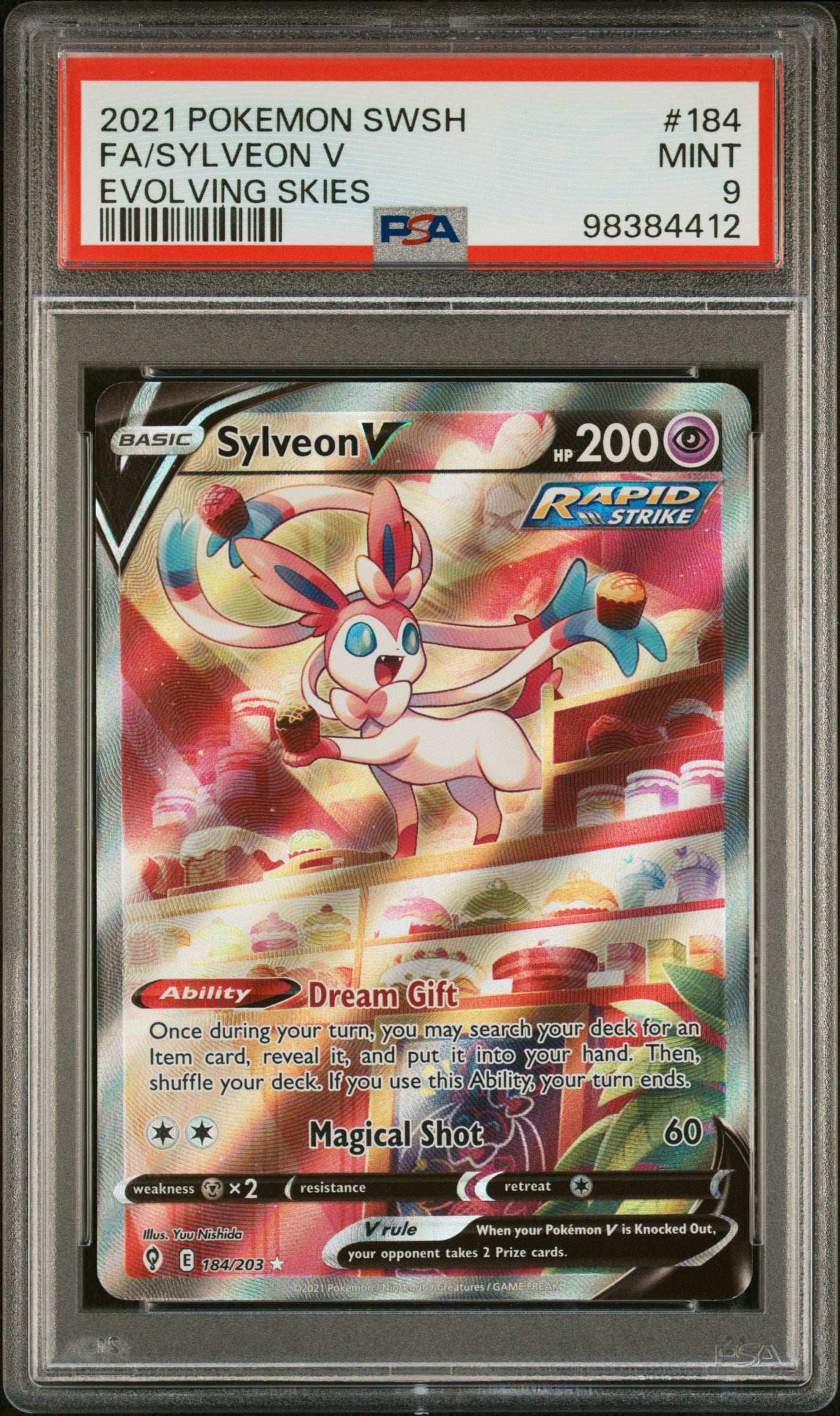 PokéMon TCG Sylveon V Fa #184 Evolving Skies PSA 9